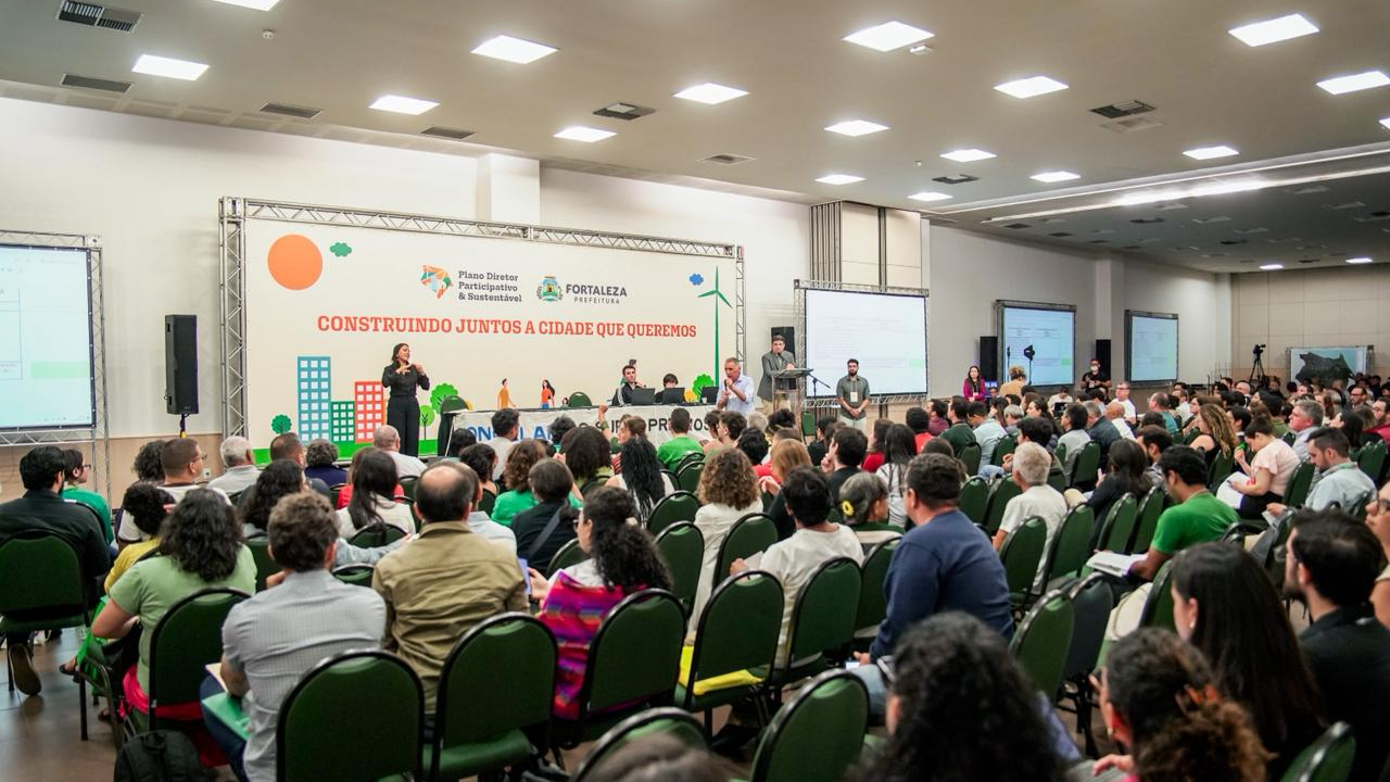 As mudanças, de caráter parcial ou aditivo, foram votadas pelos grupos de discussão no sábado (25) e deliberadas pela plenária neste domingo (26)